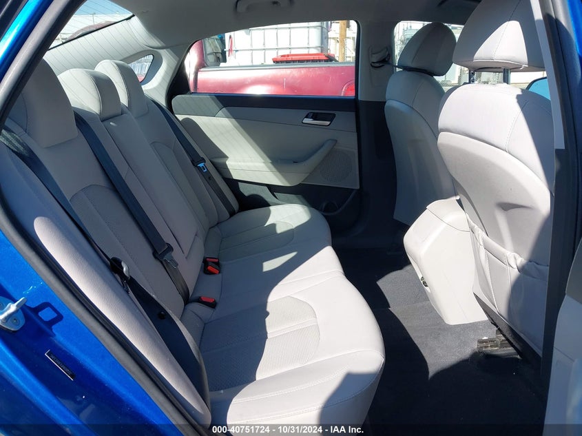VIN 5NPE24AFXJH608512 2018 HYUNDAI SONATA SE