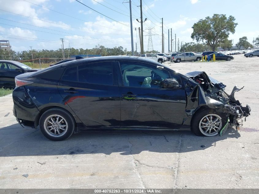 2018 Toyota Prius Four VIN: JTDKARFU8J3055574 Lot: 40752263