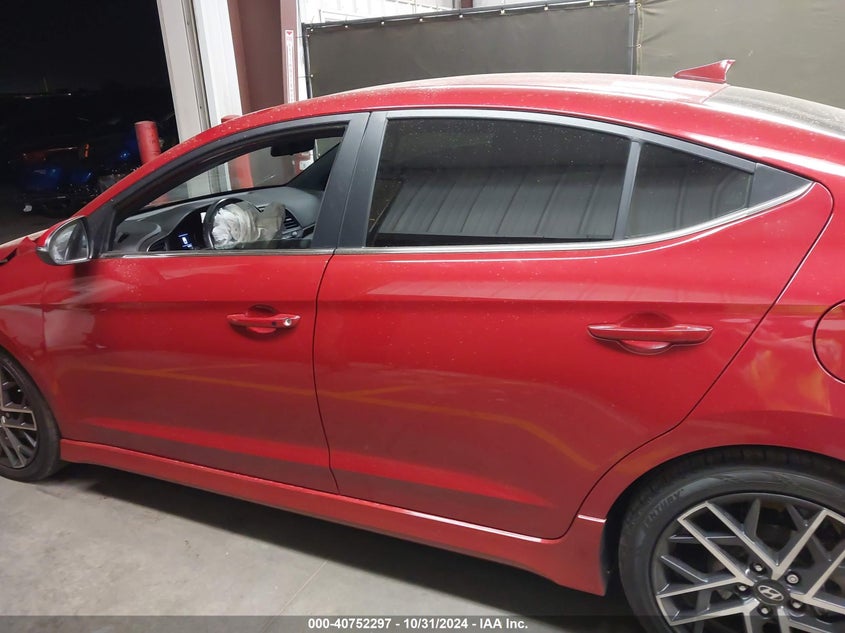 2019 HYUNDAI ELANTRA VIN: KMHD04LBXKU833205
