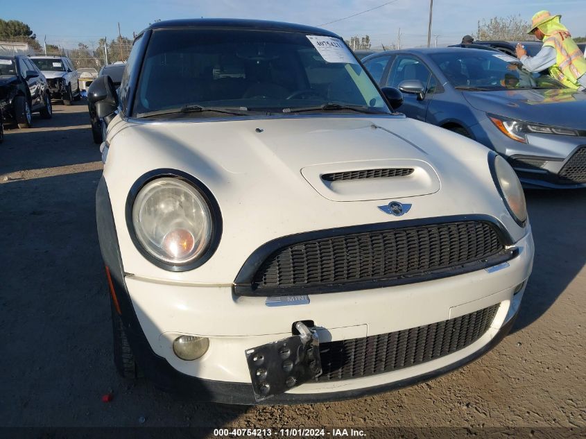 2010 Mini Cooper S VIN: WMWMF7C56ATX43131 Lot: 40754213