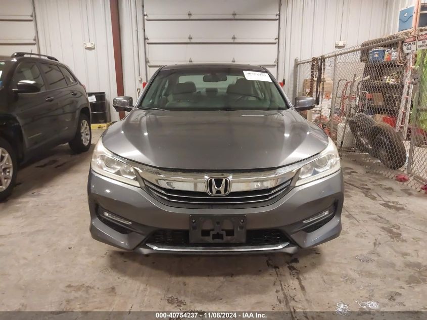 2017 Honda Accord Ex-L VIN: 1HGCR2F81HA137578 Lot: 40754237