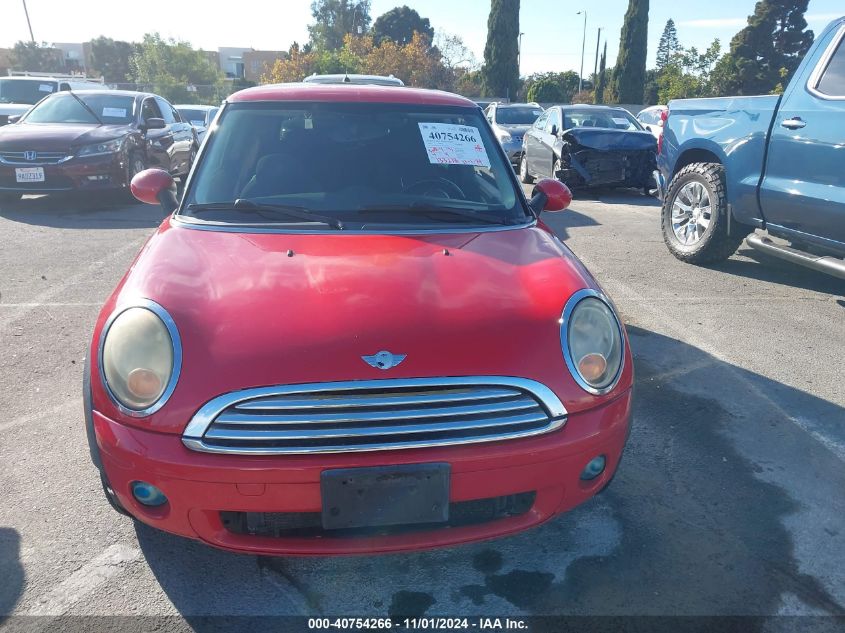 2009 Mini Cooper VIN: WMWMF33549TW72578 Lot: 40754266