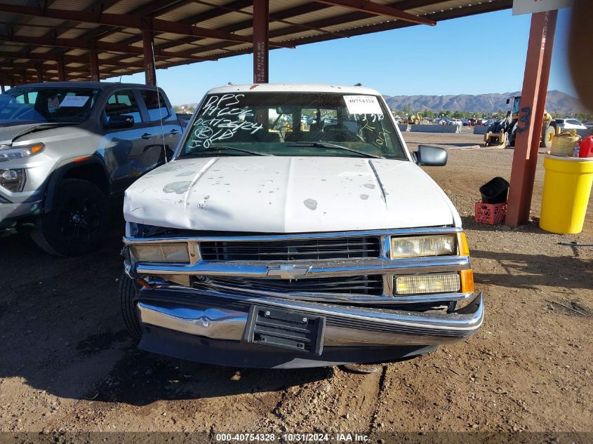 1997 Chevrolet Suburban 1500 VIN: 3GNEC16RXVG131536 Lot: 40754328