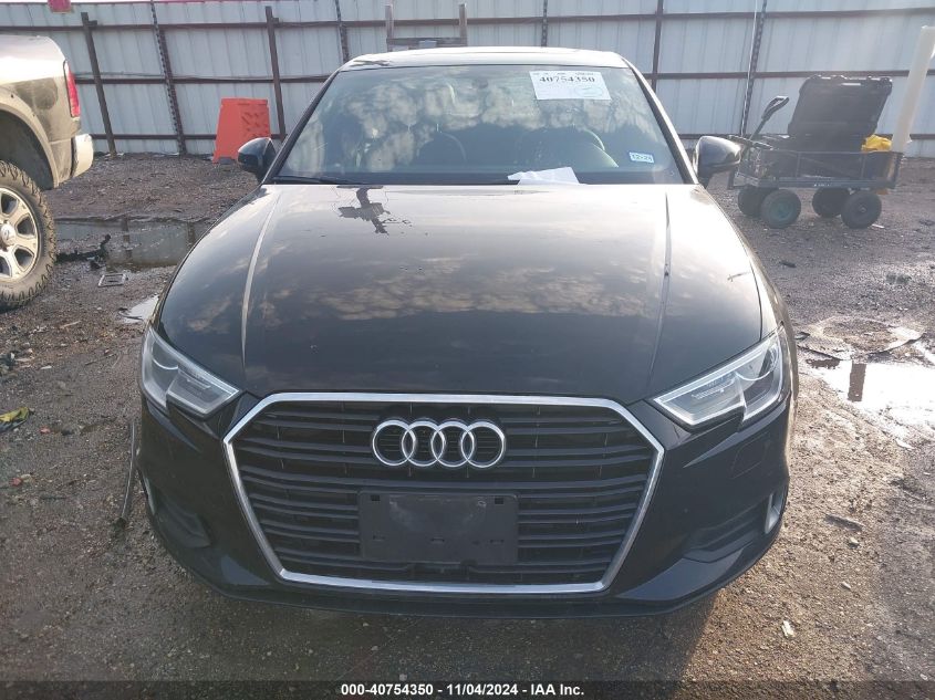 2019 Audi A3 40 Titanium Premium VIN: WAUAUGFF5K1011860 Lot: 40754350