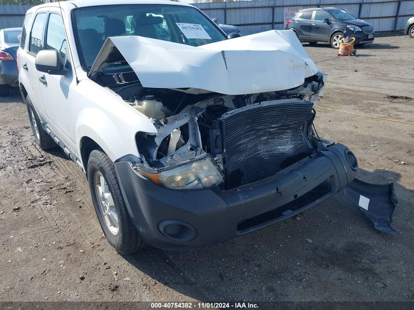 2010 Ford Escape Xls VIN: 1FMCU9C72AKA85990 Lot: 40754382