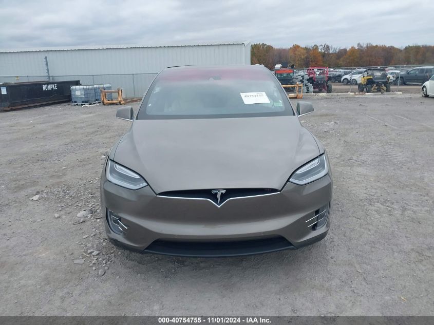 2016 Tesla Model X 60D/70D/75D/90D/P100D VIN: 5YJXCBE27GF011908 Lot: 40754755