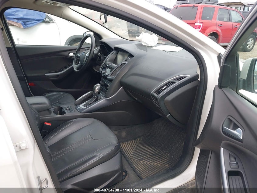 2014 FORD FOCUS TITANIUM - 1FADP3J25EL128213