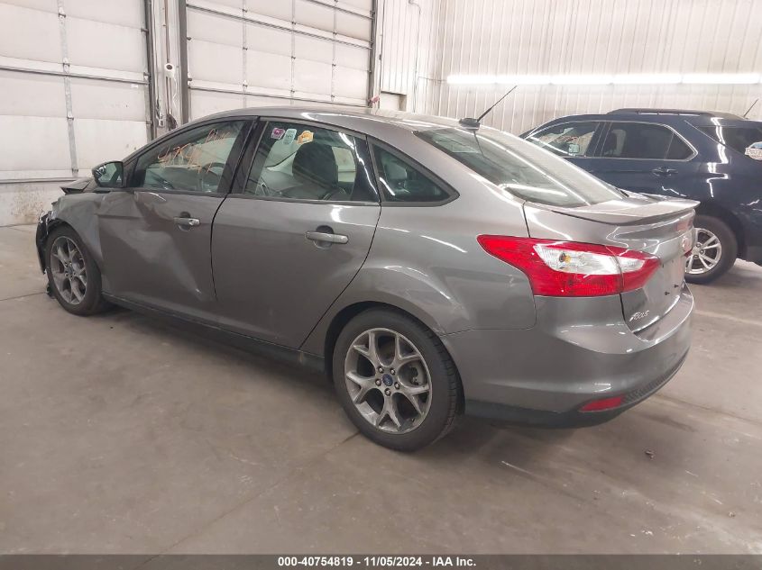 VIN 1FADP3F26EL209875 2014 FORD FOCUS no.3