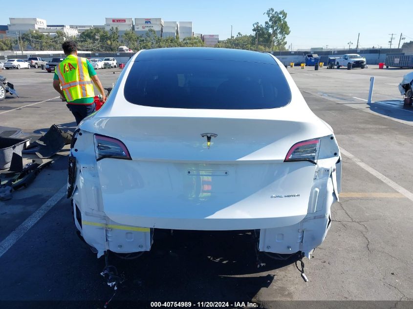 2022 Tesla Model Y Long Range Dual Motor All-Wheel Drive VIN: 7SAYGDEE6NF438978 Lot: 40754989