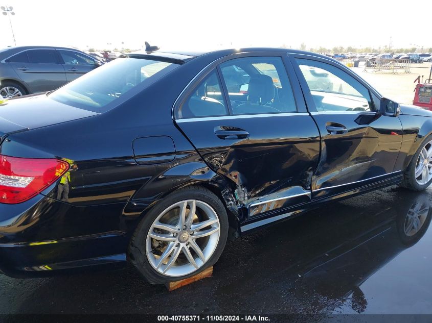 2012 Mercedes-Benz C 300 Luxury 4Matic/Sport 4Matic VIN: WDDGF8BB9CR224142 Lot: 40755371