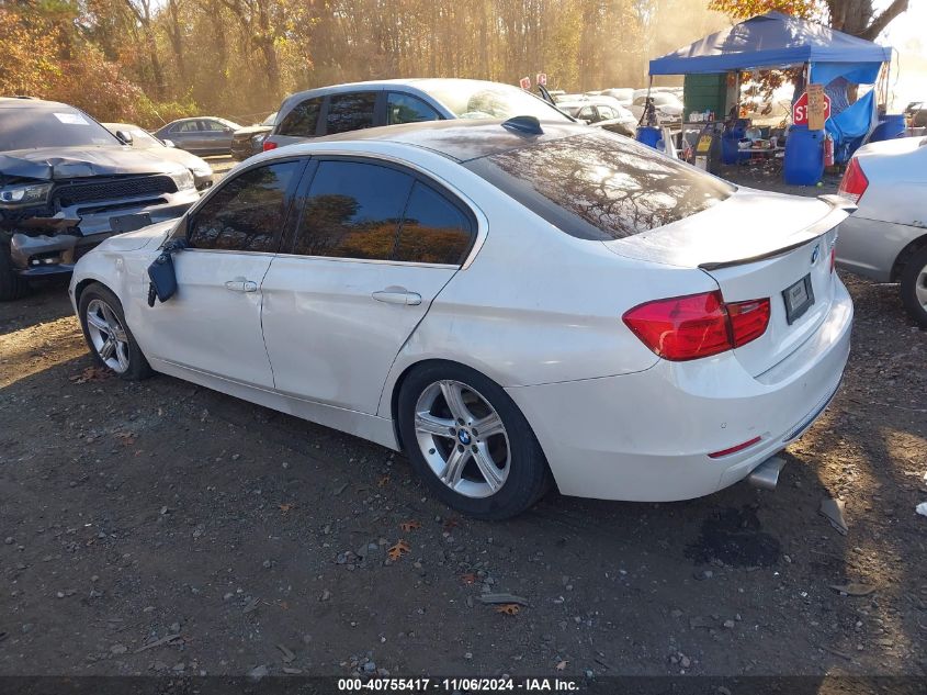 VIN WBA3A5C57DF352670 2013 BMW 3 Series, 328I no.3