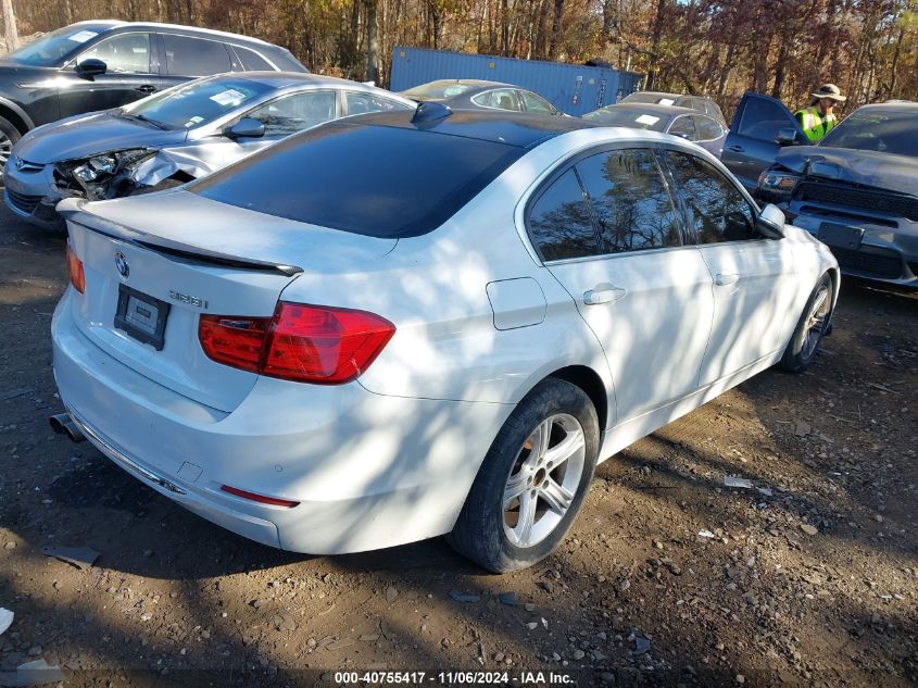 VIN WBA3A5C57DF352670 2013 BMW 3 Series, 328I no.4