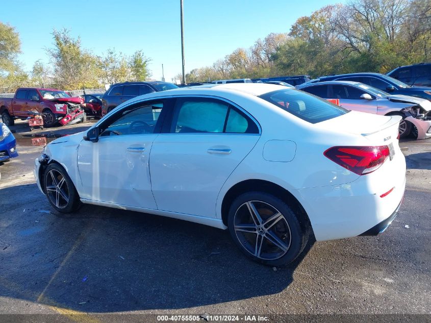 2019 Mercedes-Benz A 220 4Matic VIN: WDD3G4FB4KW025207 Lot: 40755505