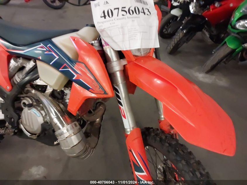 2022 Ktm 300 Xc-W Tpi VIN: VBKXWM238NM348915 Lot: 40756043