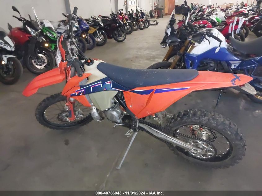 2022 Ktm 300 Xc-W Tpi VIN: VBKXWM238NM348915 Lot: 40756043