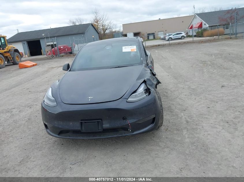 2024 Tesla Model Y Long Range Dual Motor All-Wheel Drive VIN: 7SAYGDEE0RA228301 Lot: 40757012