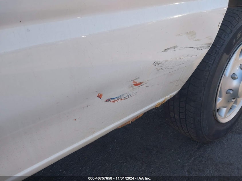 2011 Ford E-350 Super Duty Xlt VIN: 1FBNE3BL8BDA08718 Lot: 40757658