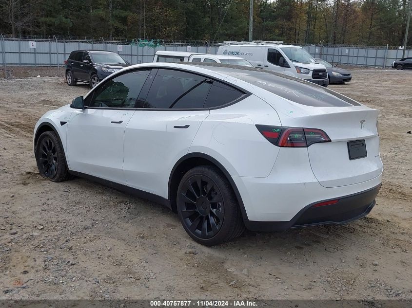 VIN 7SAYGDEE5PF753337 2023 TESLA MODEL Y no.3