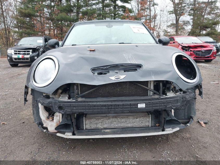 2016 Mini Clubman Cooper S VIN: WMWLN9C50G2B30840 Lot: 40758003