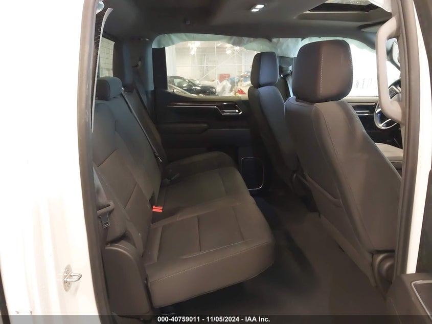 2024 CHEVROLET SILVERADO VIN: 1GCUDEED2RZ141028