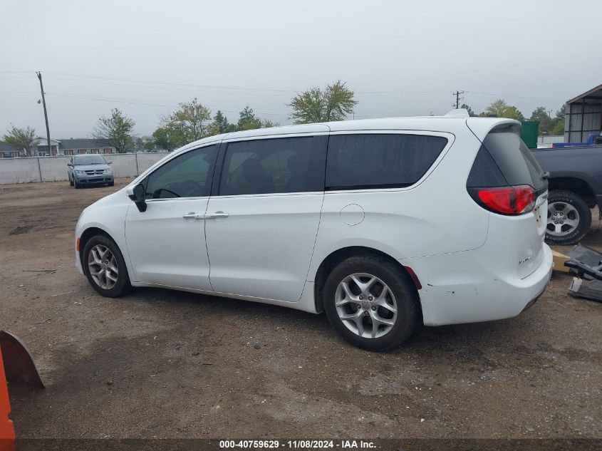 2017 Chrysler Pacifica Touring Plus VIN: 2C4RC1BG7HR768333 Lot: 40759629