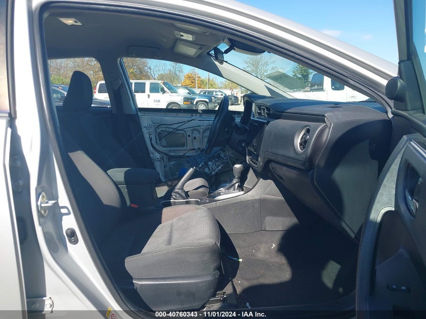 2019 TOYOTA COROLLA LE - 5YFBURHE0KP905770