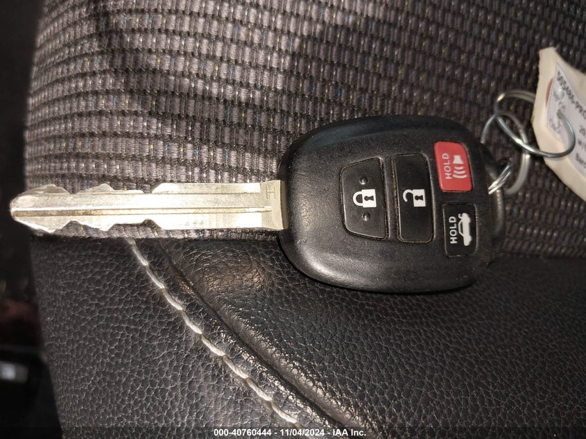 2018 TOYOTA COROLLA SE - 2T1BURHE8JC014379