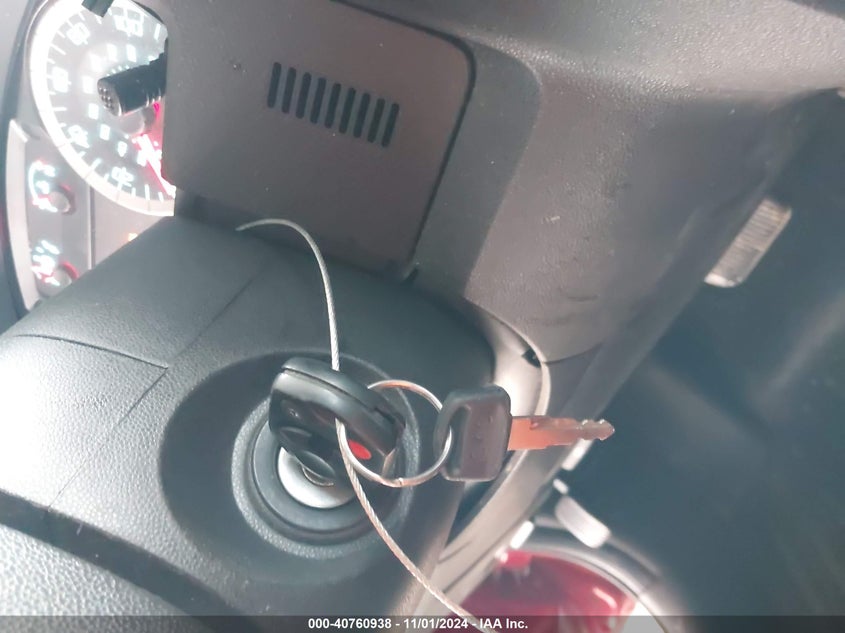 2011 Ford Escape VIN: 1FMTU9DG6BKB69763 Lot: 40760938