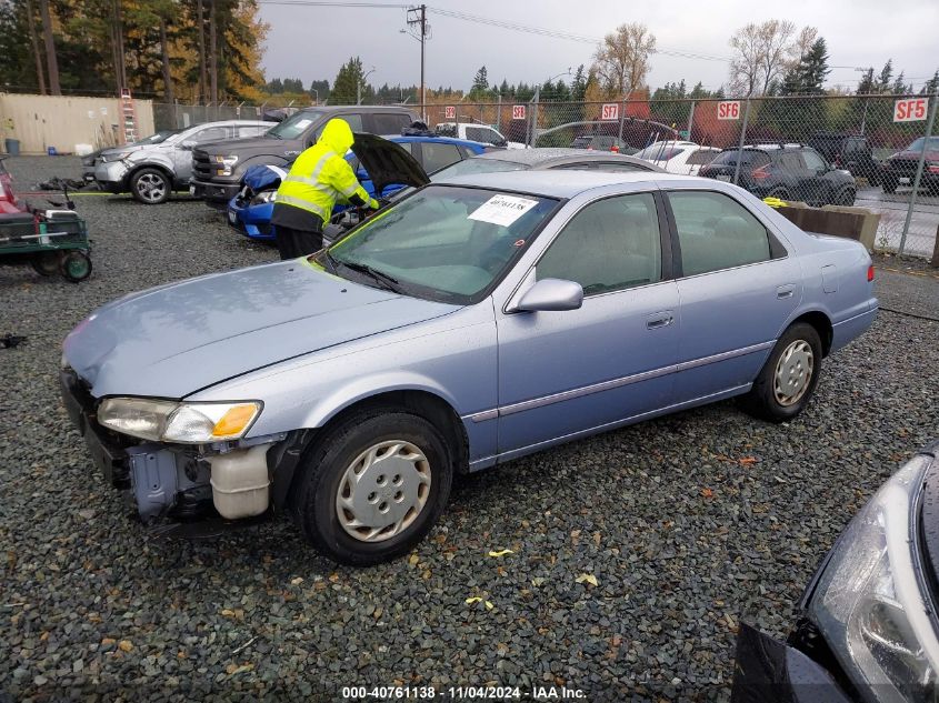 1997 Toyota Camry Le VIN: JT2BG22K5V0013521 Lot: 40761138