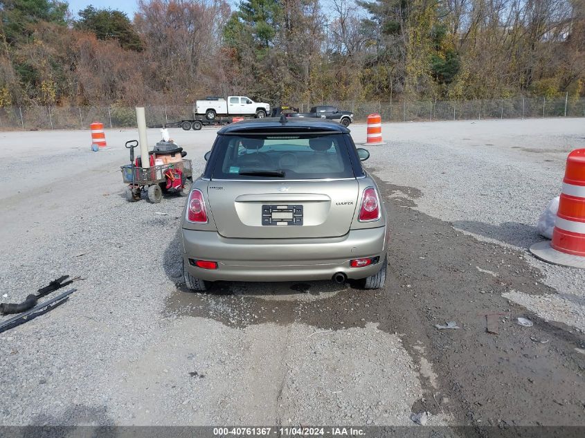 2011 Mini Cooper VIN: WMWSU3C5XBT097521 Lot: 40761367