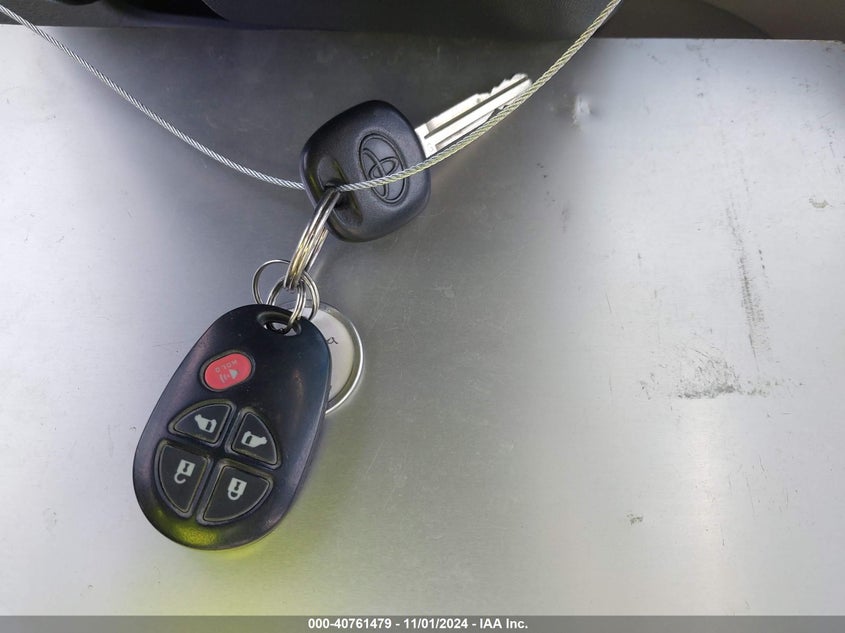 2011 Toyota Sienna Le V6 VIN: 5TDKK3DC5BS165440 Lot: 40761479