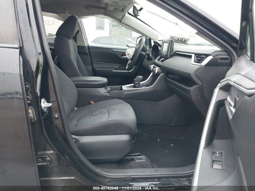 2019 TOYOTA RAV4 XLE VIN: 2T3P1RFV5KC003625