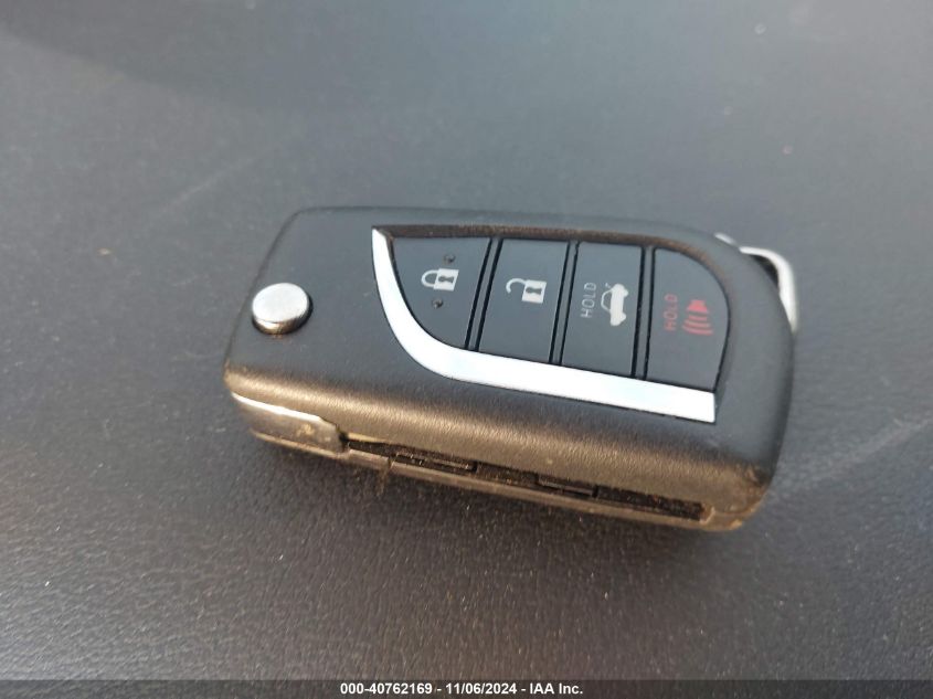 VIN 5YFEPMAE3NP306822 2022 TOYOTA COROLLA LE