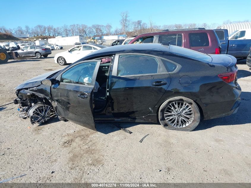 2024 Kia Forte Gt-Line VIN: 3KPF54AD6RE832287 Lot: 40762276