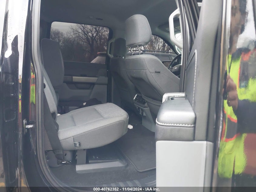 2024 FORD F-150 3.5L V-6 DI, DOHC, V(VIN: 1FTFW3LD5RFA41937