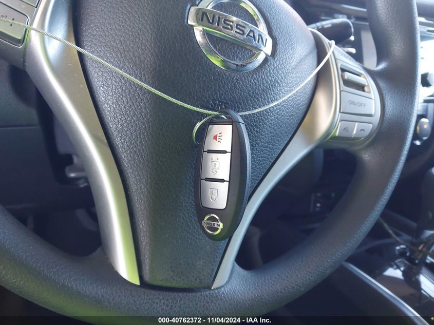 2015 NISSAN ROGUE SV - 5N1AT2MT3FC825142