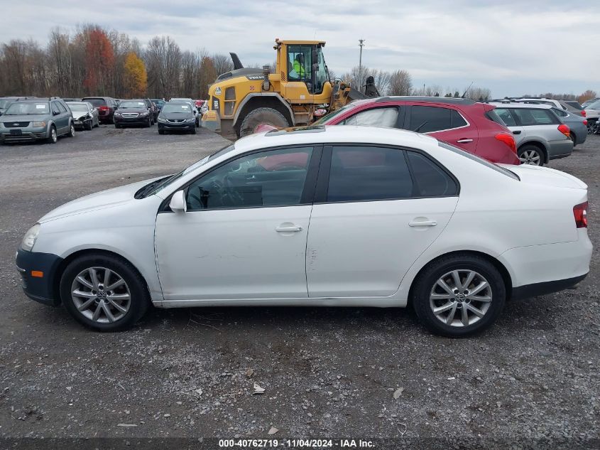 2010 Volkswagen Jetta Limited Edition VIN: 3VWRZ7AJ1AM158047 Lot: 40762719