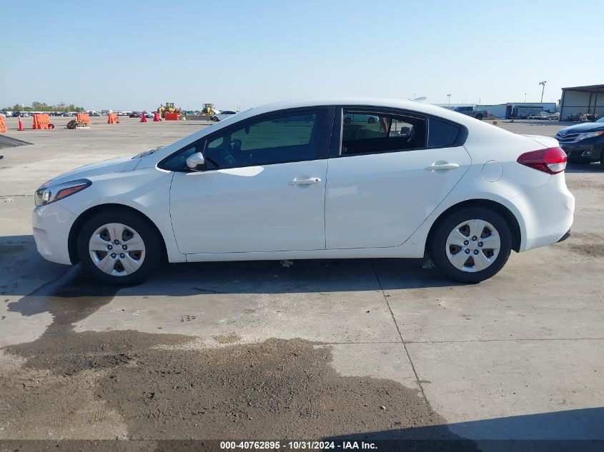 2017 Kia Forte Lx VIN: 3KPFK4A7XHE112475 Lot: 40762895