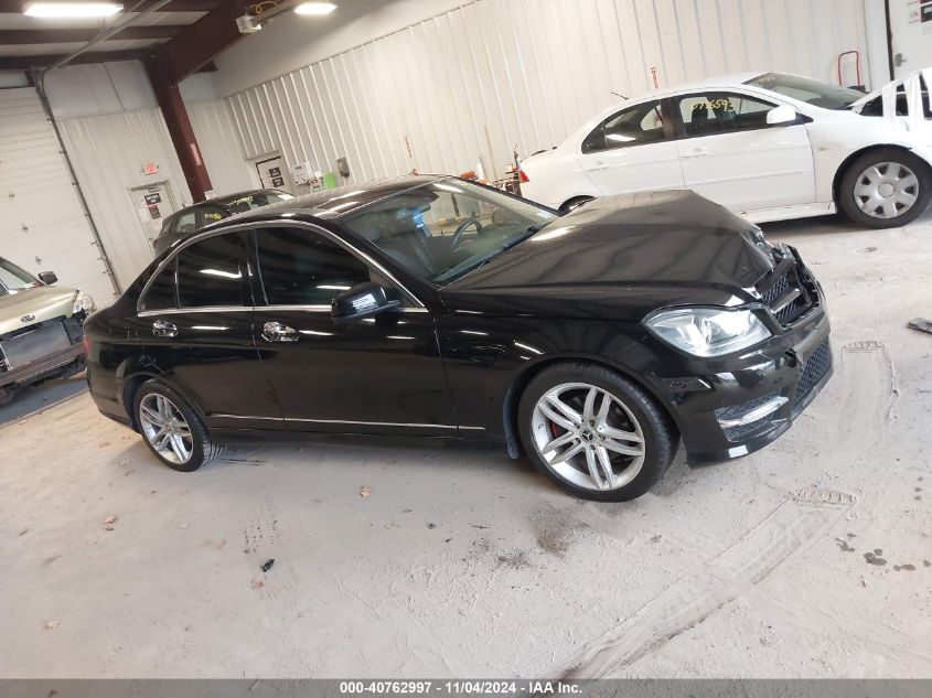 2012 Mercedes-Benz C 300 Luxury 4Matic/Sport 4Matic VIN: WDDGF8BB8CA643758 Lot: 40762997