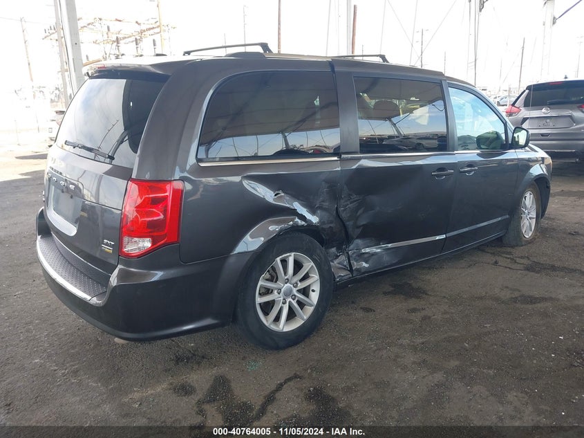 VIN 2C4RDGCG4JR326954 2018 DODGE GRAND CARAVAN SXT