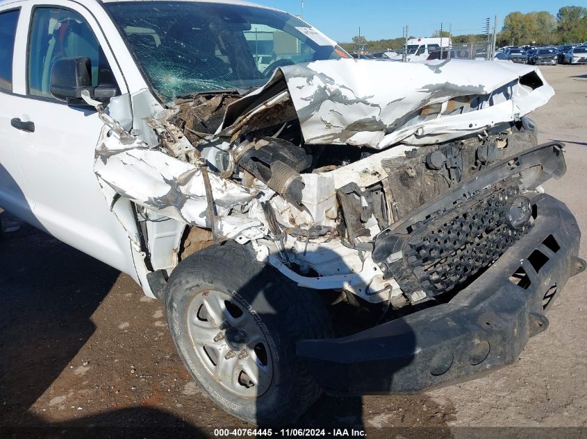 2019 Toyota Tundra Sr 5.7L V8 VIN: 5TFUY5F1XKX837212 Lot: 40764445