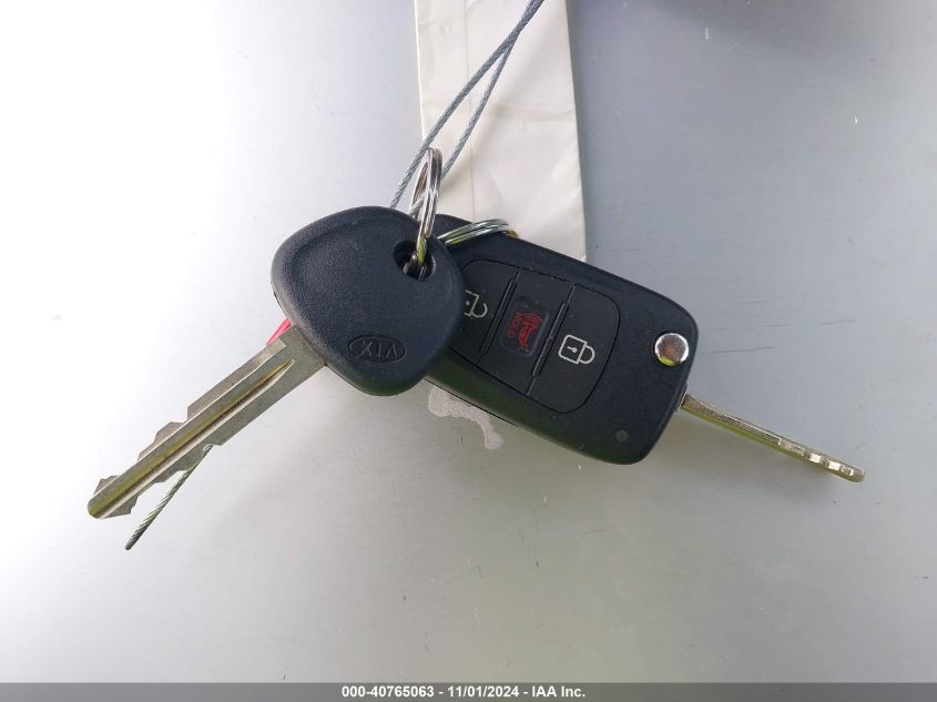 2013 KIA SOUL VIN: KNDJT2A55D7765493