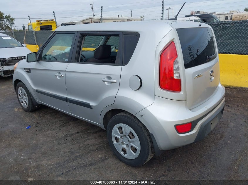 2013 KIA SOUL VIN: KNDJT2A55D7765493