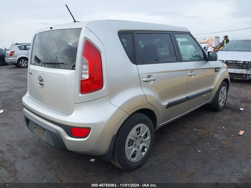 2013 KIA SOUL VIN: KNDJT2A55D7765493