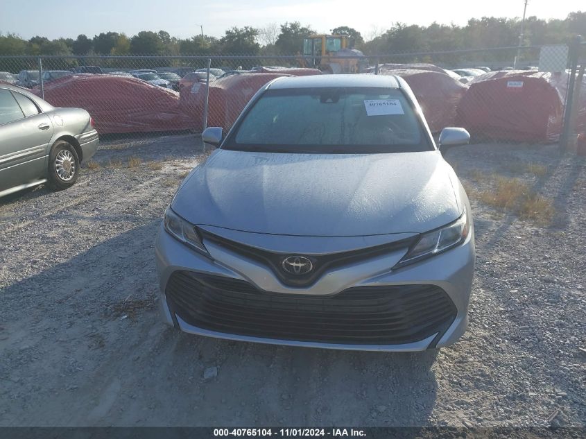 2018 Toyota Camry Le VIN: 4T1B11HKXJU063176 Lot: 40765104