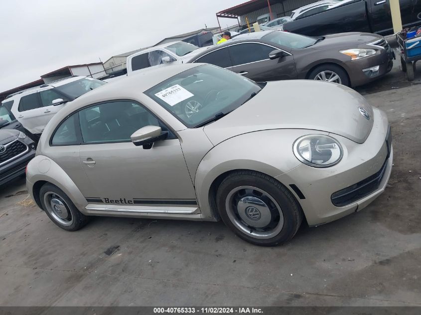 2012 Volkswagen Beetle 2.5L VIN: 3VWJX7ATXCM646954 Lot: 40765333