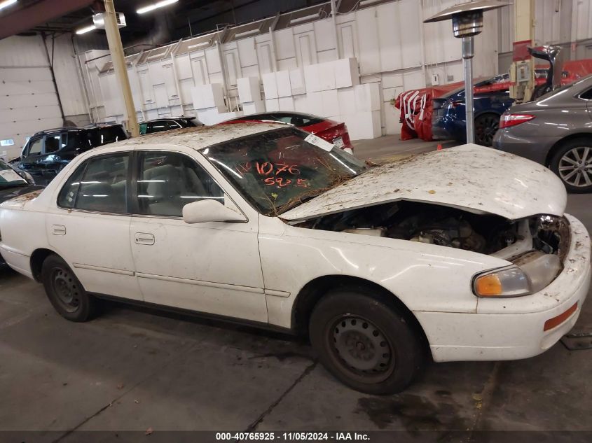 1996 Toyota Camry Dx/Le/Xle VIN: JT2BG12K1T0355085 Lot: 40765925