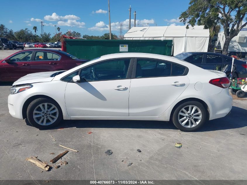 2017 Kia Forte Lx VIN: 3KPFL4A70HE015945 Lot: 40766073