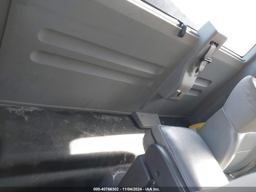 2006 Ford F-150 Stx/Xl/Xlt VIN: 1FTRF12W36NB52444 Lot: 40766302