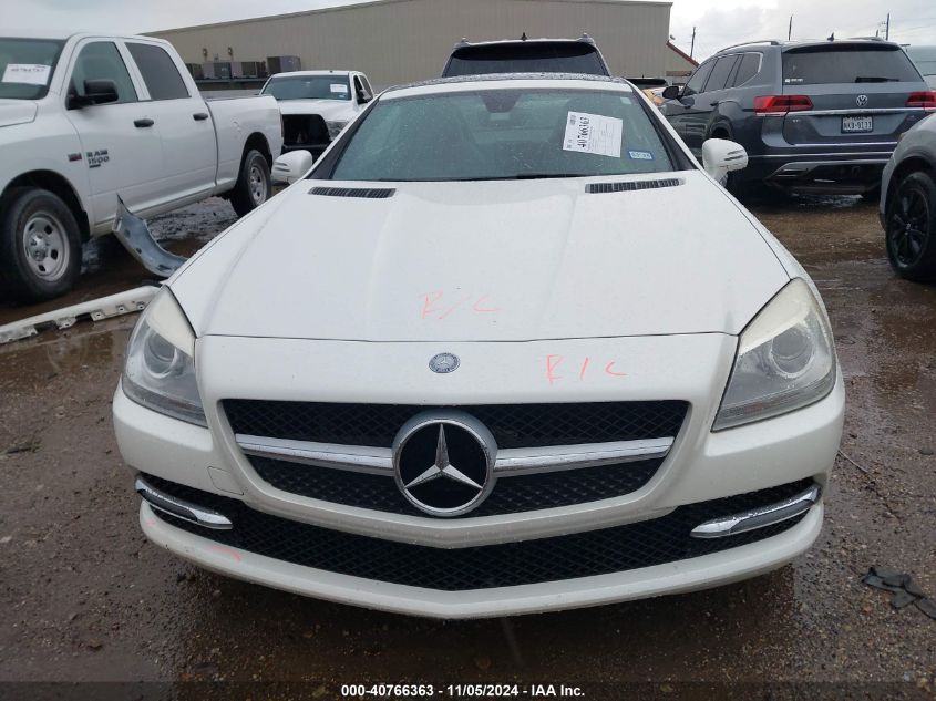 VIN WDDPK4HAXFF099208 2015 Mercedes-Benz SLK-Class,... no.13